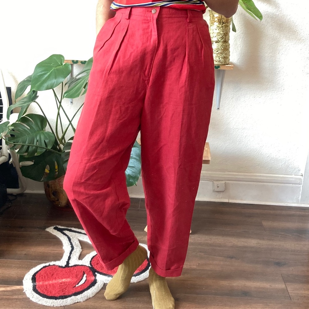 Vintage red linen trousers in great condition